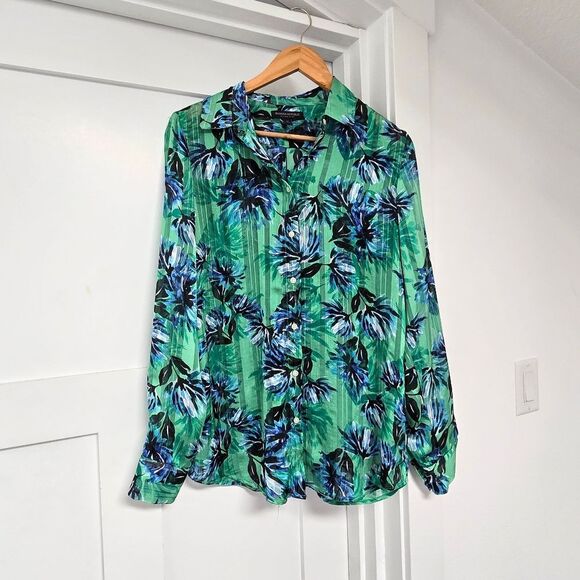 Banana Republic Dillon Long Sleeve Button Down Classic Blouse in Jungle Floral - Picture 3 of 10